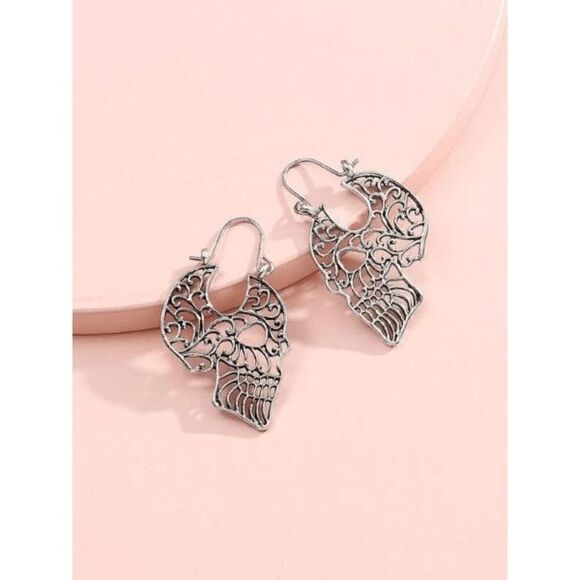 SILVER HOLLOW FILIGREE SKULL DESIGN EARRINGS - Picture 1 of 4